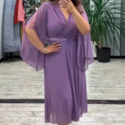 Dames elegante jurk met een halslijn naar V